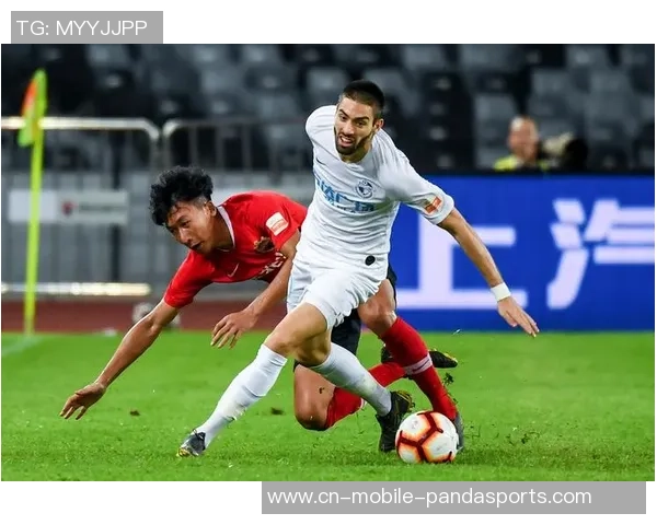 中超精彩对决大连一方迎战河南建业全场比赛实况回顾与分析