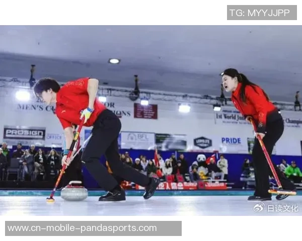 米兰冬奥会冰壶落选赛：我国组合叶紫萱于森豪取四连胜领跑B组